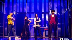 В Челябинске показали трагикомедию о слепом музыканте, мечтающем о любви