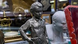 Фигурки и бюсты Ленина стали ходовым товаром у челябинских антикваров