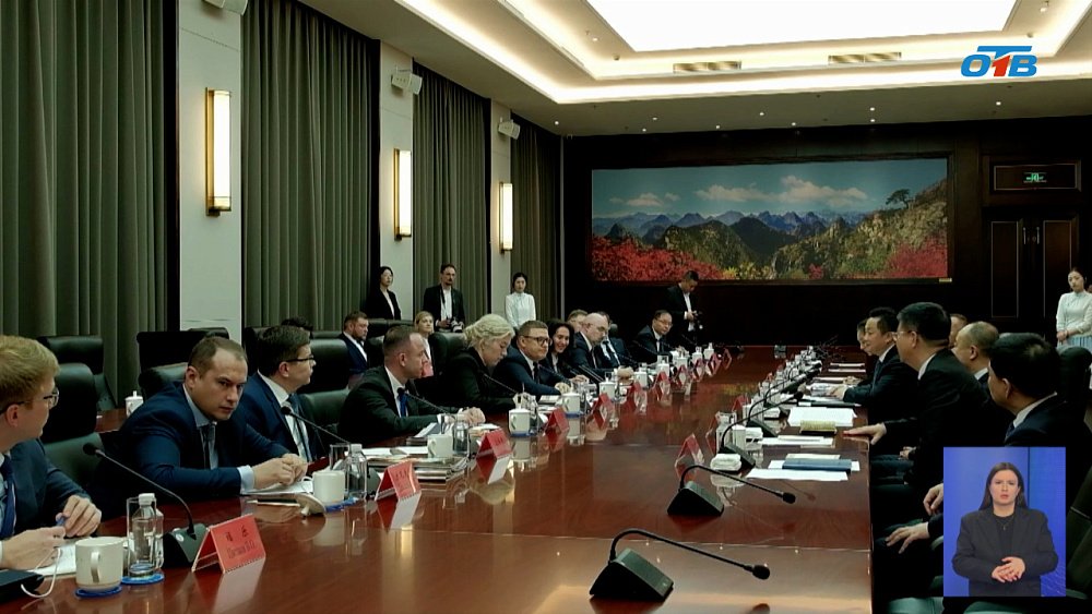 В Китае состоялась встреча губернатора Челябинской области Алексея Текслера с руководством города Далянь