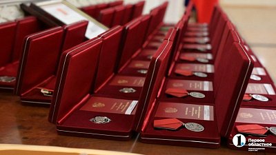 Владимир Путин наградил механика, врачей и спасателя из Челябинской области