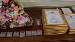 Губернатор Челябинской области наградил профсоюзных активистов