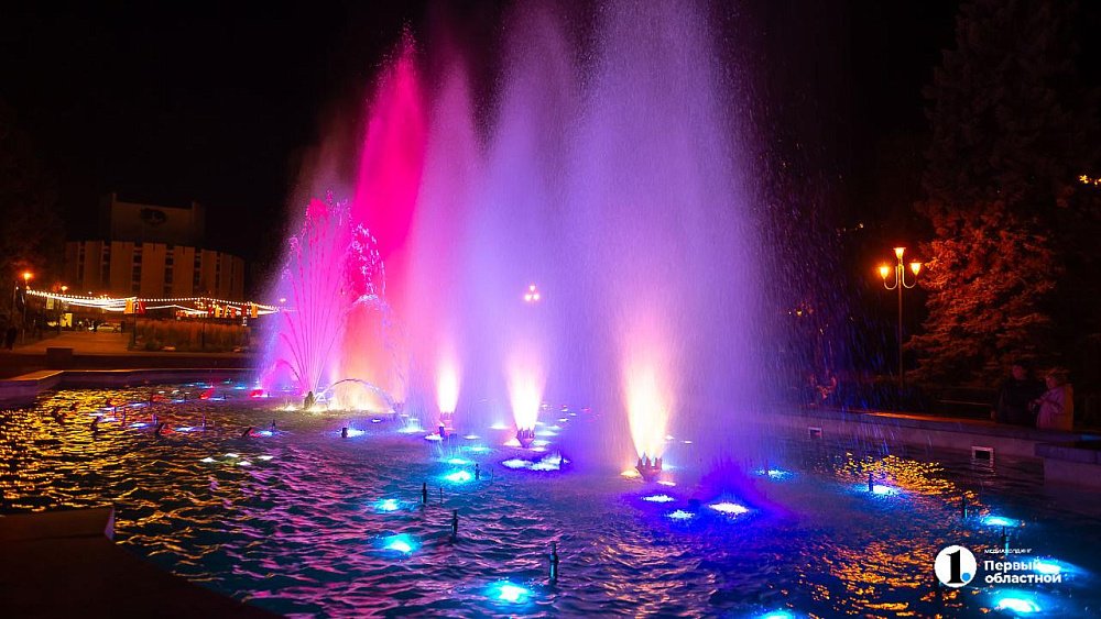 В центре Челябинска заработал светомузыкальный фонтан