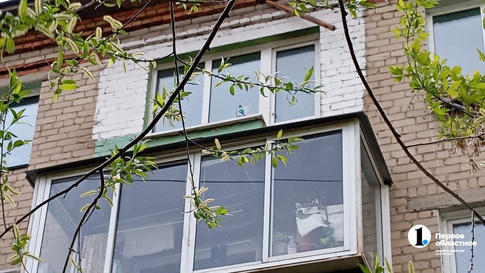 В Челябинске рухнул балкон с людьми