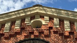 В Челябинске отреставрировали здание низшего начального училища