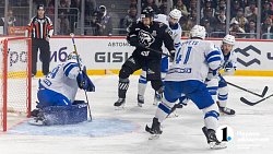 Хоккеисты «Трактора» в фирменном стиле выиграли матч в Кубке Гагарина