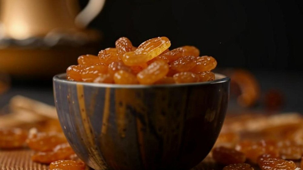 Изюм поддерживает состояние костей и замедляет старение