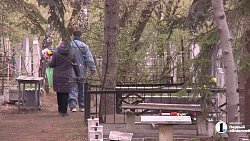 Сотни челябинцев устремились на кладбища в Радоницу