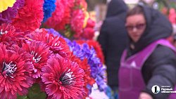 Сотни челябинцев устремились на кладбища в Радоницу