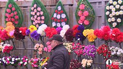 Сотни челябинцев устремились на кладбища в Радоницу