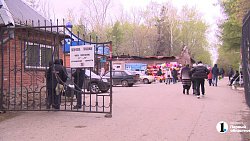 Сотни челябинцев устремились на кладбища в Радоницу