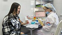 Нотариусы, адвокаты и регистраторы сдали кровь ко Дню Победы
