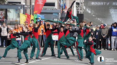 В Челябинске прошла церемония открытия легкоатлетической эстафеты