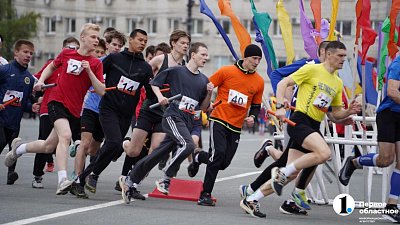 На эстафету и велогонку 1 мая вышли более пяти тысяч челябинцев