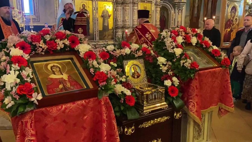 В Челябинск доставили мощи великомученицы Варвары
