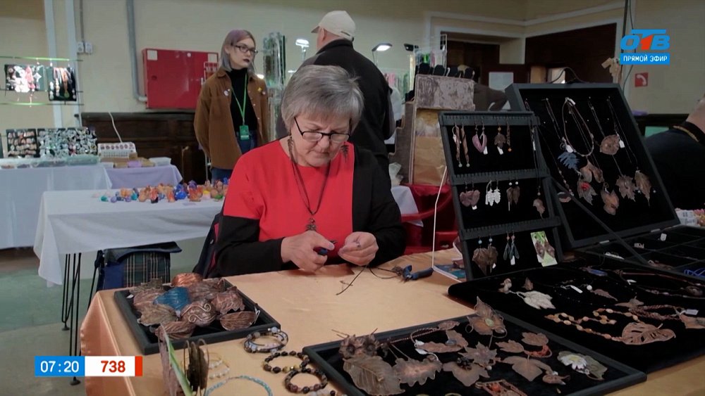 Вечная красота в украшениях Елены Анискович в рубрике «Что в шкатулке?»