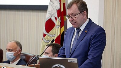 Владимир Путин наградил председателя КСП Челябинской области