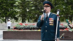 «Маршрут Памяти»: Челябинск почтил память героев Великой Отечественной войны