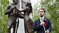 «Маршрут Памяти»: Челябинск почтил память героев Великой Отечественной войны