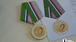 В Челябинске наградили волонтеров, помогающих бойцам спецоперации