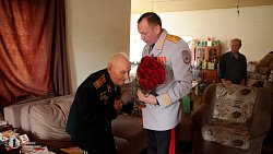 В Челябинске поздравили 100‑летнего ветерана