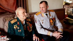 В Челябинске поздравили 100‑летнего ветерана