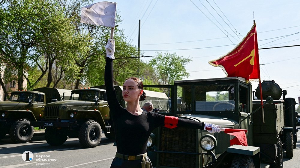 История парадов Победы в Челябинске: архивные кадры за 20 лет