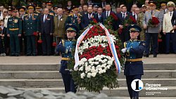 В Челябинске состоялась церемония возложения цветов к Вечному огню