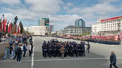 Челябинск готовится к торжественному построению на площади Революции