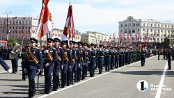 Челябинск приветствовал Победу торжественным маршем