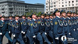 Челябинск приветствовал Победу торжественным маршем