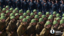 Челябинск приветствовал Победу торжественным маршем