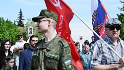 Челябинцы собрались на Кировке, чтобы отметить День Победы