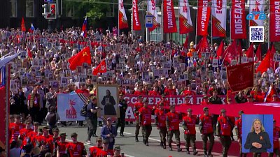 В Челябинске впервые за 3 года прошло очное шествие «Бессмертного полка»