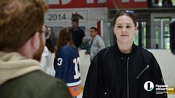 Челябинские хоккеистки презентовали главный трофей ЖХЛ