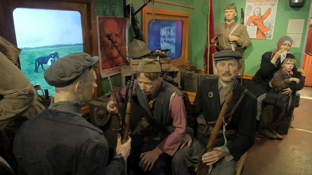 В Челябинск прибудет поезд с трофейной техникой и уникальной экспозицией