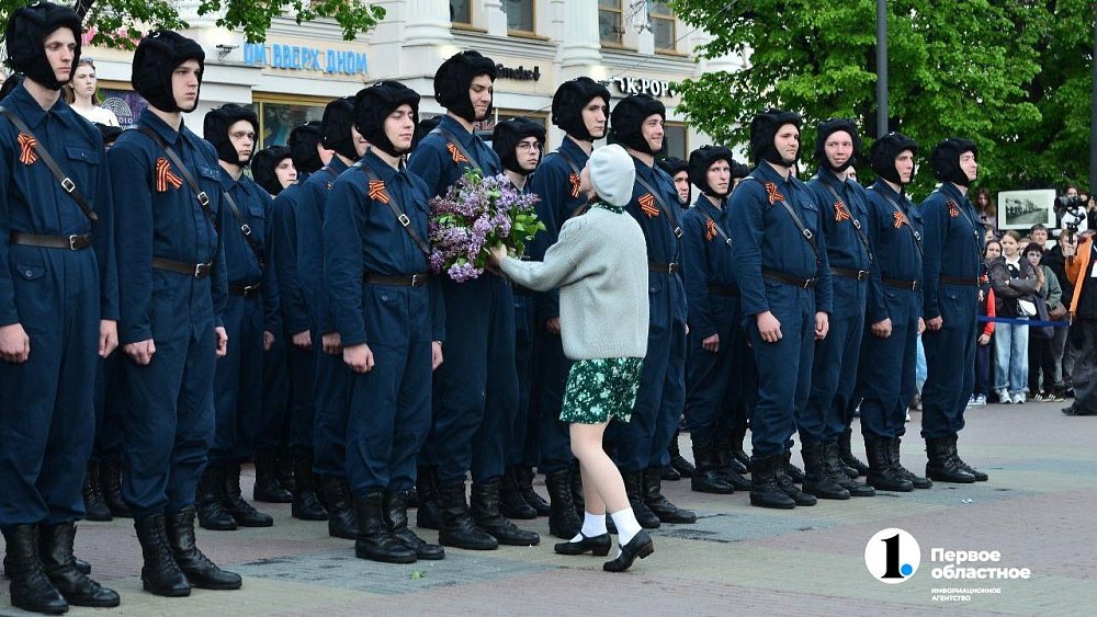 Более 300 тысяч человек приняли участие в праздничных мероприятиях 9 мая в Челябинске