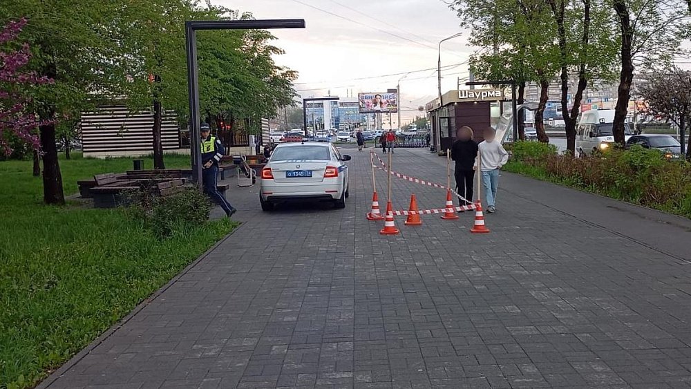 В Магнитогорске самокатчики сбили двух маленьких детей и скрылись