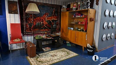 Челябинцы стали чаще покупать винтажные мебель и посуду