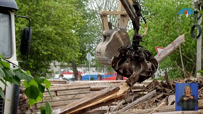 В Копейске снесли 12 ветхоаварийных домов