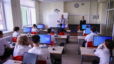 Челябинское предприятие помогло оснастить профильный инженерно-технический класс