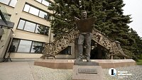 В Челябинске появился памятник инженеру