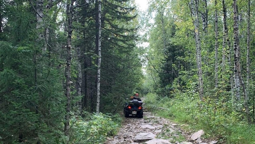 С Таганая спасатели эвакуировали 70‑летнего мужчину со сломанной ногой