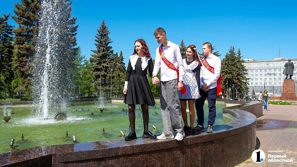 На последние звонки в Челябинске выйдут дополнительные патрули полиции