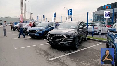 Южноуральским ветеранам продолжают вручать авто