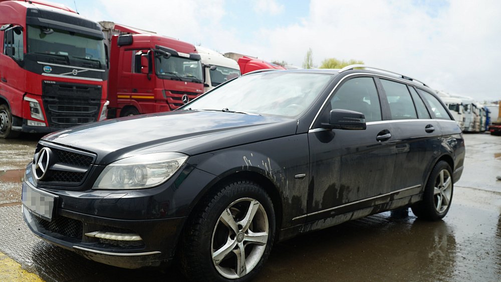 Челябинская таможня передала Минобороны конфискованный Mercedez