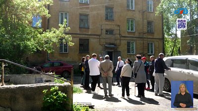 Жильцов дома в Челябинске выселяют из квартир