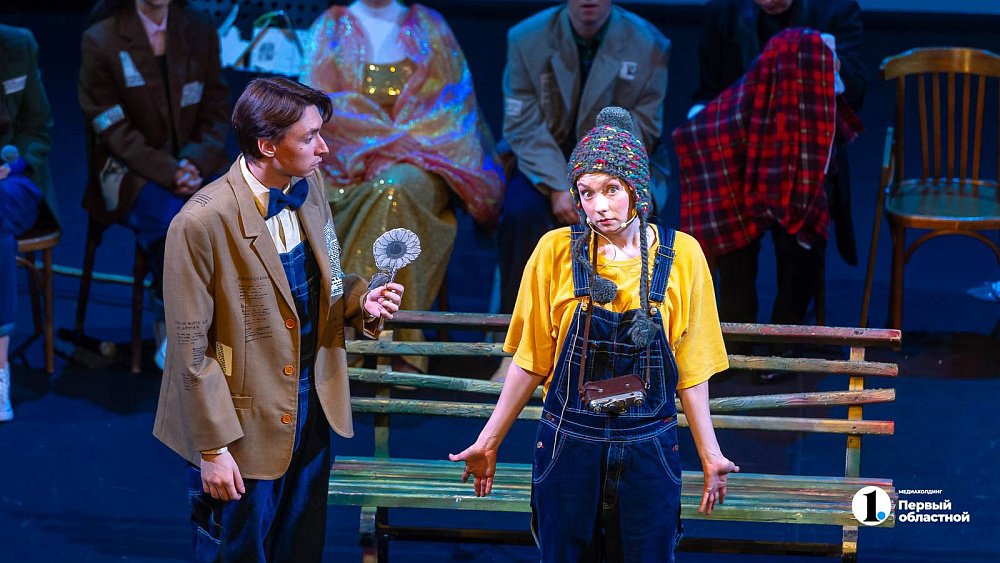 Весь июнь челябинский театр «Манекен» будет показывать только «Пчелиный рай»