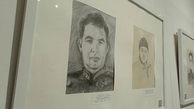 В Челябинске школьники нарисовали портреты защитников Родины