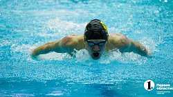 Знаменитый Александр Попов открыл всероссийский турнир по плаванию в Челябинске