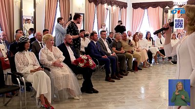 Наградили людей, совершивших большие поступки